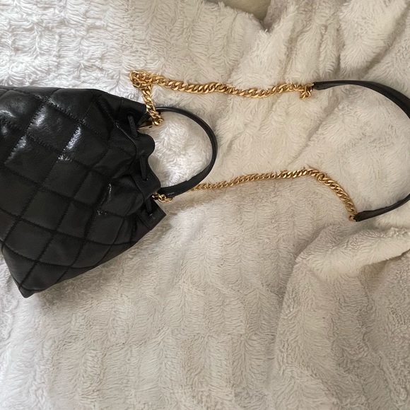 ✅Authentic✅ Tory Burch Willa small drawstring bag - Picture 5 of 6